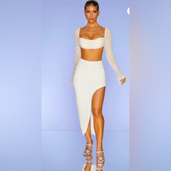 EMBELLISHED PURLES BEADED MAXI WHITE SKIRT OPEN SIDE - Picture 1 of 8